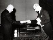 Prezentarea scrisorilor de acreditare de către ambasadorul Olandei în R.S. România. (15 XI 1966) 