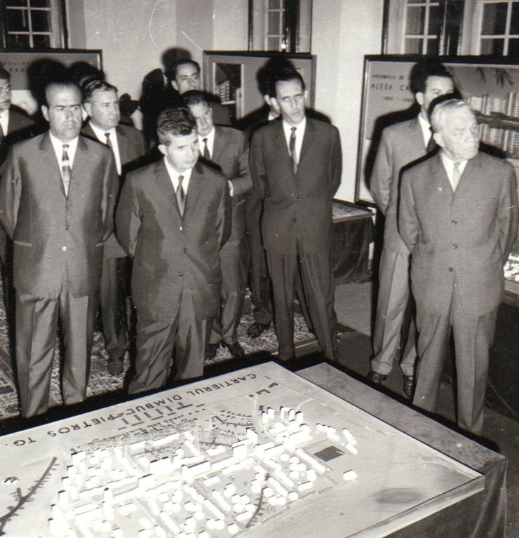 Vizita conducătorilor de partid şi de stat în regiunea Mureş Autonomă Maghiară (Târgu Mureş)