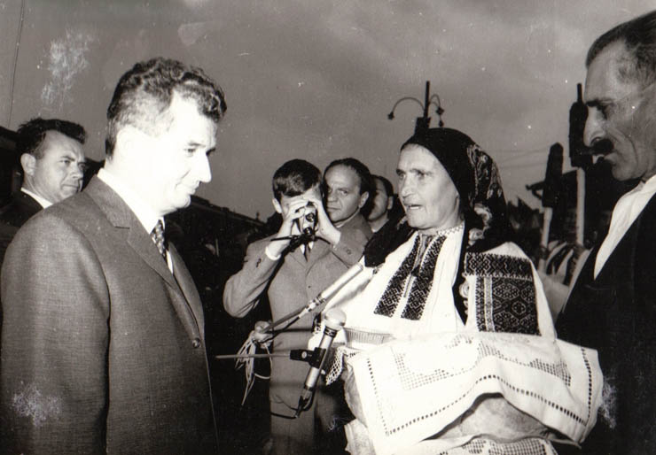 Vizita conducătorilor de partid şi de stat în regiunea Mureş Autonomă Maghiară (Gheorghieni)