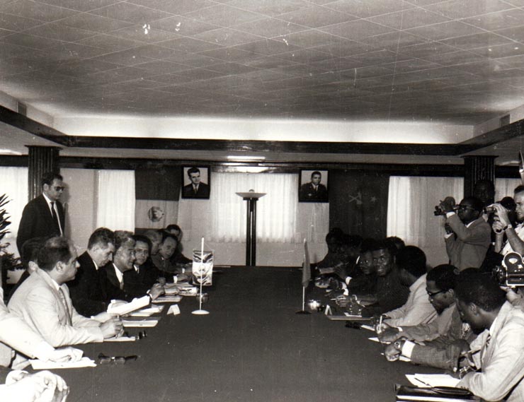 Vizita delegaţiei R.S.R. condusă de preşedintele Nicolae Ceauşescu în Republica Populară Congo. Convorbiri oficiale.     (18-21  martie 1972).