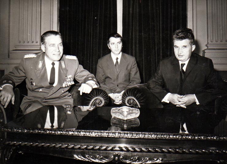 Primirea la C.C. al P.C.R. a delegaţiei militare a R.D.G. condusă de Hoffman Heinz – ministrul Apărării Naţionale a R.D.G.     (21 aprilie 1972).