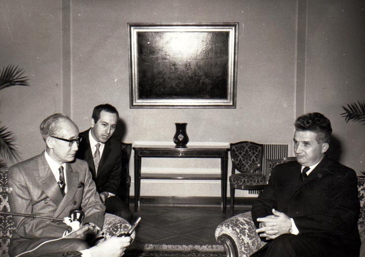 Primirea la C.C. al P.C.R. a guvernatorului oraşului Tokio, Ryokichi Minobe.  (27 aprilie 1972).