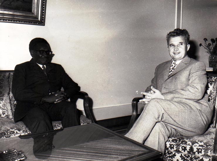Primirea la Nicolae Ceauşescu a dr. Agostino Neto, preşedintele Mişcării Populare pentru Eliberarea Angolei.(13  iulie 1972).