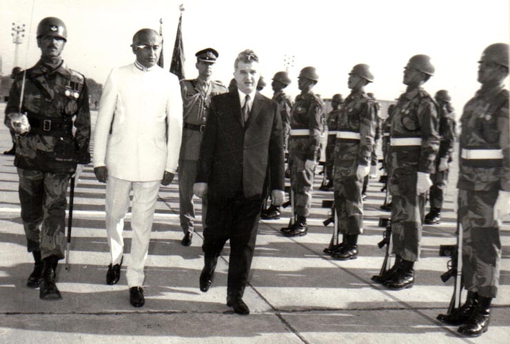 Aspecte din timpul vizitei oficiale de prietenie a preşedintelui Consiliului de Stat al României, Nicolae Ceauşescu împreună cu Elena Ceauşescu în Pakistan.(ianuarie 1973).