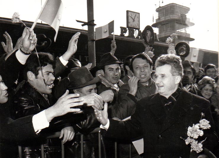 Aspecte din timpul vizitei oficiale de prietenie a preşedintelui Consiliului de Stat al României, Nicolae Ceauşescu în Cehoslovacia.    (6-7 martie 1973).