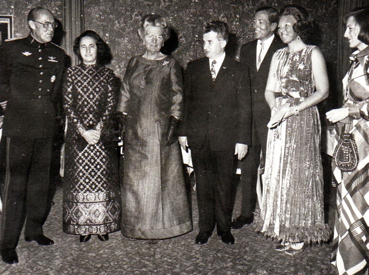 Aspecte de la vizita oficială de prietenie a preşedintelui Consiliului de Stat al României, Nicolae Ceauşescu împreună cu Elena Ceauşescu, în Olanda.(10-13 aprilie 1973).