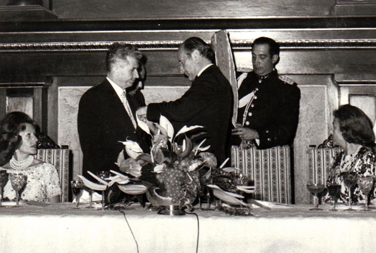 Aspecte din timpul vizitei oficiale de prietenie a preşedintelui Consiliului de Stat al României, Nicolae Ceauşescu în Columbia.     (septembrie 1973).