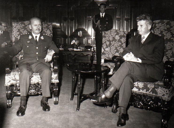 Vizita în Republica Peru a preşedintelui Consiliului de Stat al R.S.R. Convorbiri oficiale între cei doi şefi de state.      (septembrie 1973).