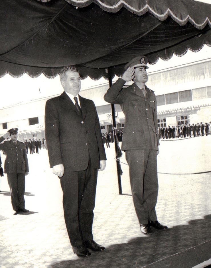 Vizita în Libia a preşedintelui Consiliului de Stat al României (sosirea la Tripoli).   (12.II.1974).