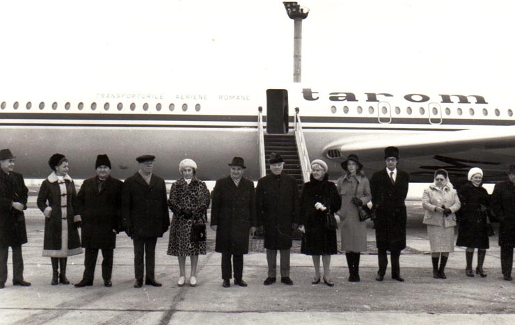 Întoarcerea delegaţiei de stat a R.S.R., după vizita întreprinsă în Liberia, Argentina şi Guineea.(12 martie 1974).