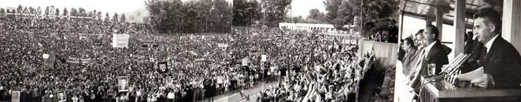 Mitingul organizat la Slatina cu prilejul vizitei de lucru în acest oraş a lui Nicolae Ceauşescu.     (30 mai 1974).