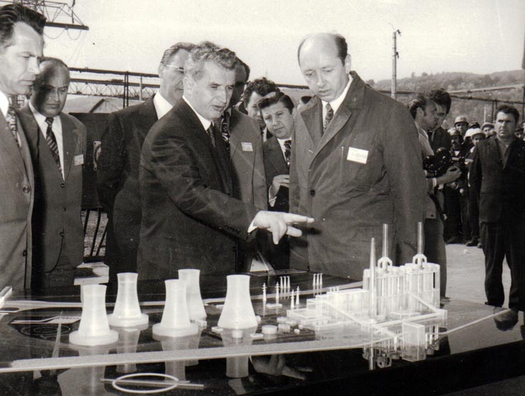 Aspecte din timpul vizitei de lucru a lui Nicolae Ceauşescu, secretarul general al P.C.R., în judeţul Gorj.(30 mai 1974).