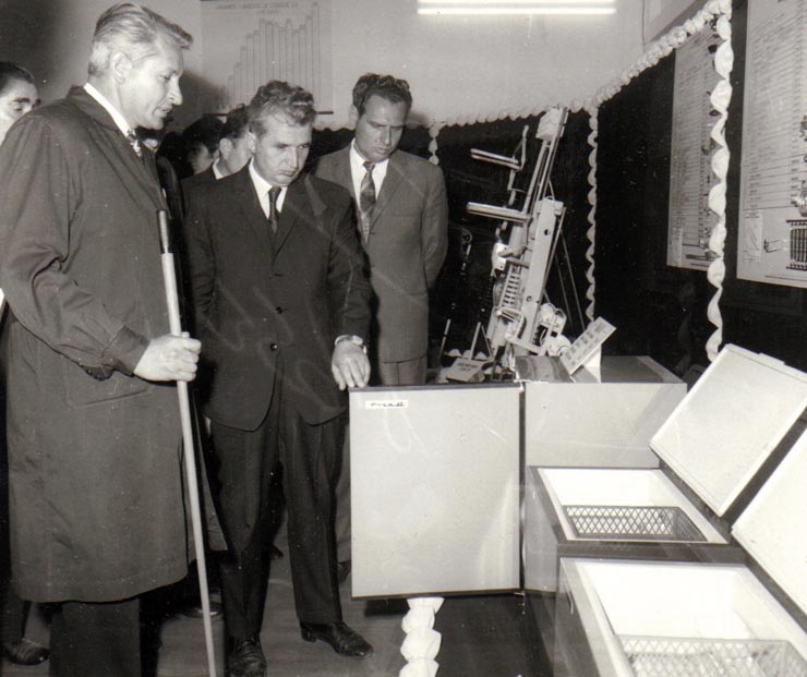 Aspecte din timpul vizitei de lucru a lui Nicolae Ceauşescu, secretarul general al P.C.R., în judeţul Gorj.(30 mai 1974).