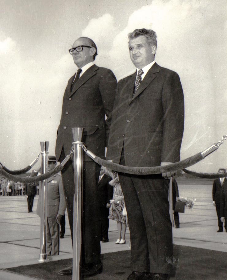 Aspecte de la vizita oficială de prietenie în România a preşedintelui ales al Columbiei, dr. Alfonso Lopez Michelsen.       (19 iunie 1974).