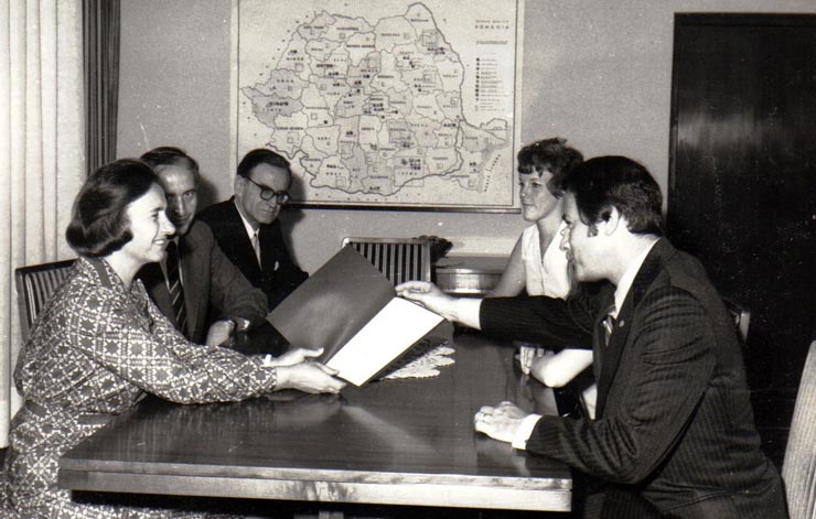 Întâlnirea Elenei Ceauşescu cu preşedintele Institutului american al chimiei, Ernest Gilmont, împreună cu soţia.(5 iulie 1974).