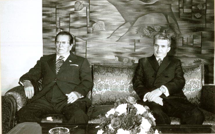 Vizita de prietenie în ţara noastră a preşedintelui Republicii Socialiste Federative Iugoslavia, Iosip Broz Tito. Întrevedere la Drobeta Turnu-Severin.(3-4.XII.1977)