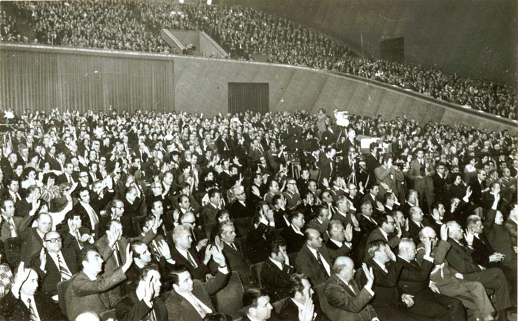 Aspect din timpul desfăşurării lucrărilor Conferinţei Naţionale a P.C.R.(7-9.XI.1977)