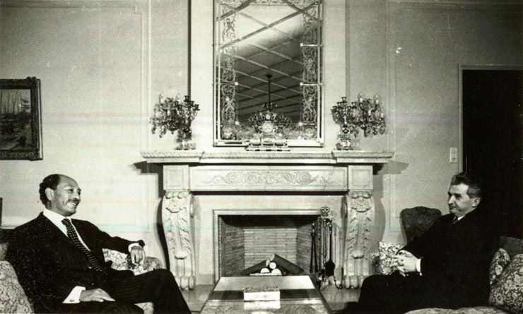 Întâlnire şi convorbiri între preşedintele Nicolae Ceauşescu şi preşedintele Republicii Arabe Egipt, Mohammed Anwar El Sadat, care face o vizită de prietenie în ţara noastră.(11-12.II.1978)