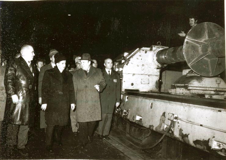 Vizita de lucru a lui Nicolae Ceauşescu în judeţul Timiş. La Întreprinderea mecanică Timişoara.(14.II.1978)