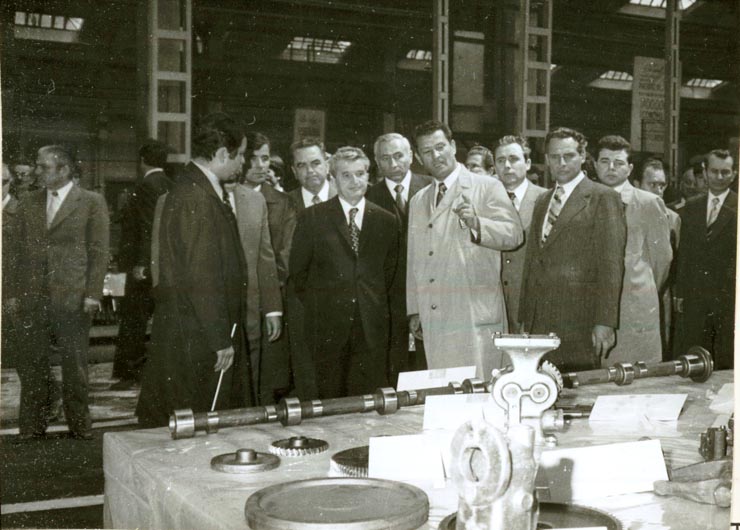 Vizita de lucru a secretarului general al P.C.R., Nicolae Ceauşescu, a altor conducători de partid şi de stat, în Capitală. La întreprinderea „23 August”.(5.V.1978)