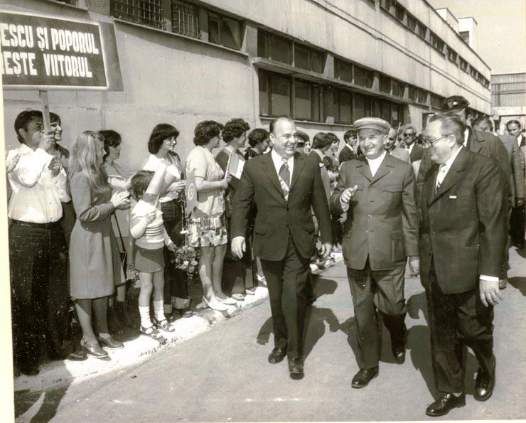 Vizita de lucru a preşedintelui Nicolae Ceauşescu şi a altor conducători de partid şi de stat în judeţul Sălaj. La Întreprinderea „Armătura” din oraşul Zalău. (21.VI.1978)