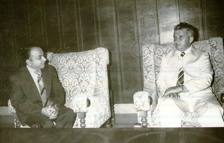 Preşedintele Nicolae Ceauşescu a primit în staţiunea Neptun pe Abdul Cader Sahul Hameed, ministrul afacerilor externe al Republicii Sri Lanka, care face o vizită oficială în ţara noastră. A participat Ştefan Andrei.(4.VIII.1978)