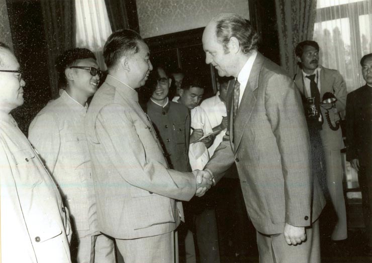 Vizita în România, la invitaţia preşedintelui Nicolae Ceauşescu, a preşedintelui Hua Guofeng, premierul Consiliului de Stat al R.P. China.(16-21.VIII.1978)
