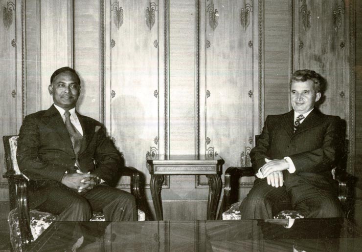 În perioada 4-6 oct.1978, preşedintele R.P. Bangladesh, Ziaur Kehman, a făcut o vizită oficială în România, la invitaţia preşedintelui Nicolae Ceauşescu. Întâlnire între cei doi preşedinţi.(4-6.IX.1978)
