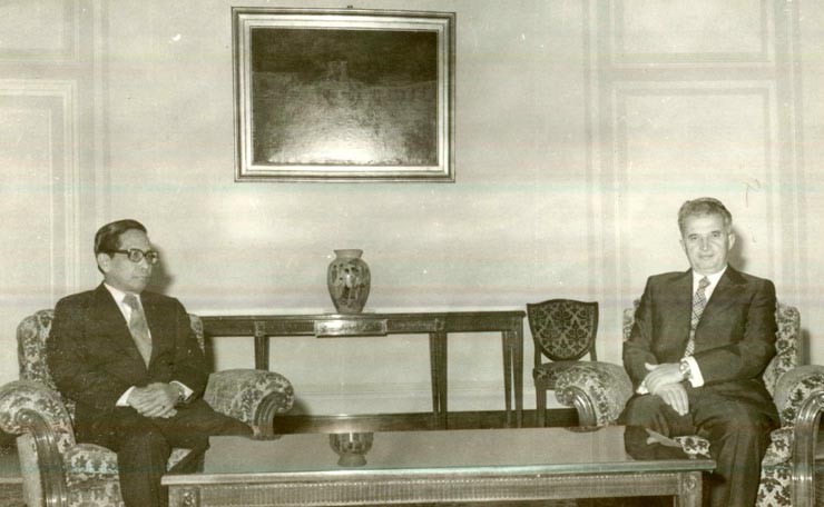 Preşedintele Nicolae Ceauşescu a primit pe generalul brigadier Myint Maung, ministrul afacerilor externe al Republicii Socialiste a Uniunii Birmane, care face o vizită oficială în ţara noastră. La primire a luat parte Ştefan Andrei, ministrul afacerilor externe.(25.X.1978)