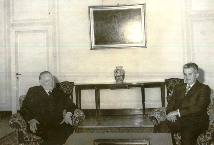 Preşedintele Nicolae Ceauşescu l-a primit pe Alain Poher, preşedintele Senatului francez, care face o vizită în ţara noastră, la invitaţia M.A.N. La întrevedere a luat parte Nicolae Giosan, preşedintele M.A.N.(1.XI.1978)