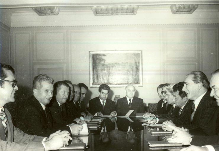 Primirea de către secretarul general al P.C.R., preşedintele R.S.R., Nicolae Ceauşescu, a delegaţiei C.C. al Partidului Muncitoresc Socialist Ungar, condusă de Ovari Milkos, secretar C.C. al P.M.S.U. Din partea română au participat: Dumitru Popescu, Iosif Banc, V. Muşat – secretari ai C.C. al P.C.R., ş.a.(10.XI.1978)