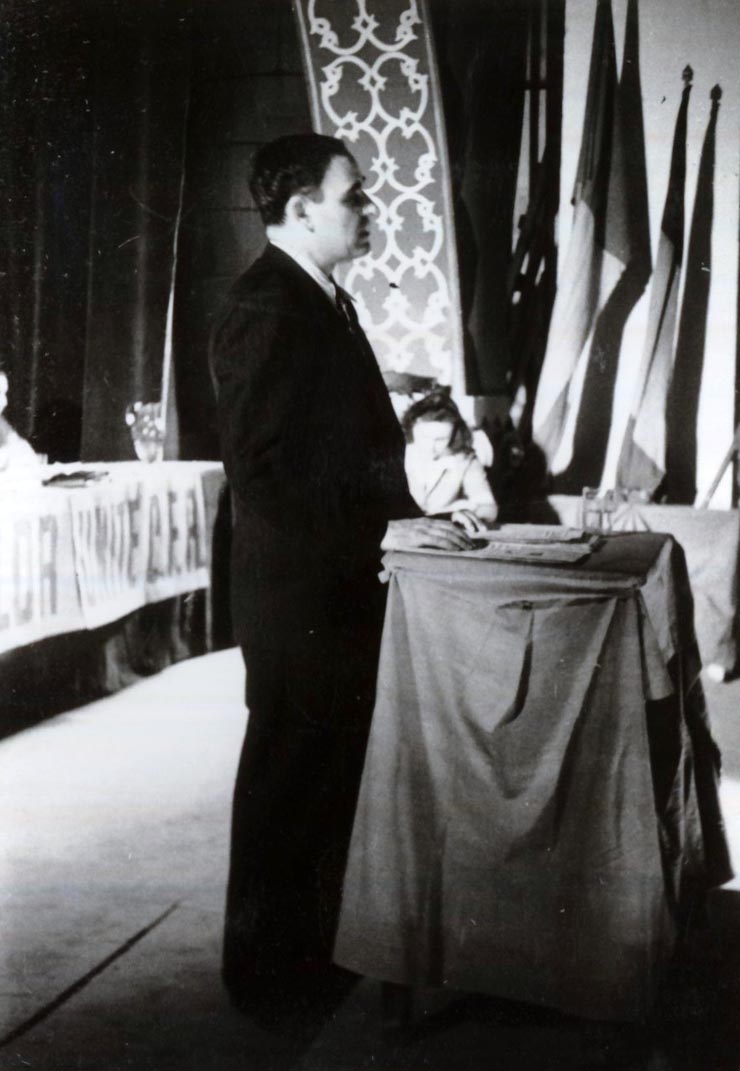 Gheorghe Gheorghiu –Dej vorbind la Conferinţa Uniunii Sindicatelor C.F.R. despre problemele care interesează masele muncitoare şi funcţionarii de la C.F.R. (03.07.1946).