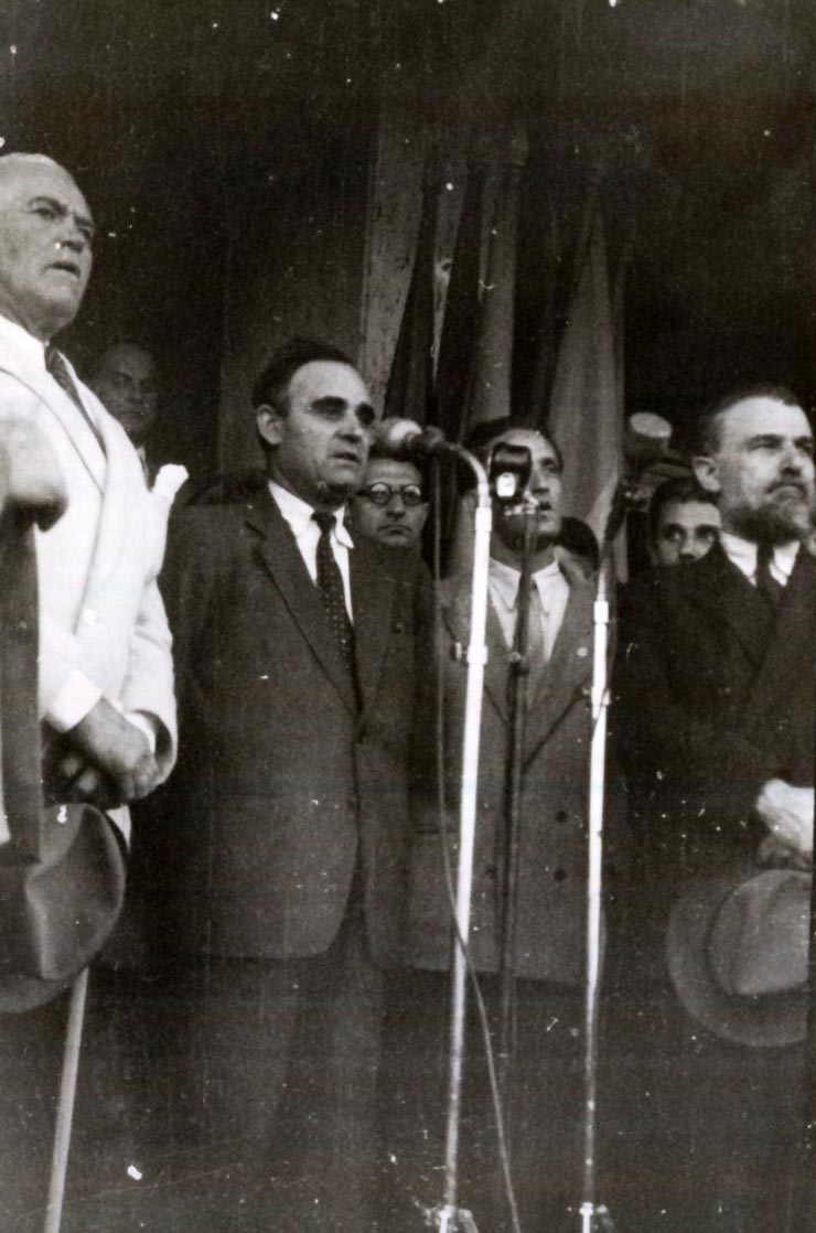 Miting în Gara Băneasa cu prilejul întoarcerii în ţară a delegaţiei române care a participat la Conferinţa Păcii de la Paris. Din delegaţie au făcut parte: Gh. Gheorghiu–Dej, Şt. Voitec, I.G. Maurer, P. Groza, ş.a. (21.09.1946).