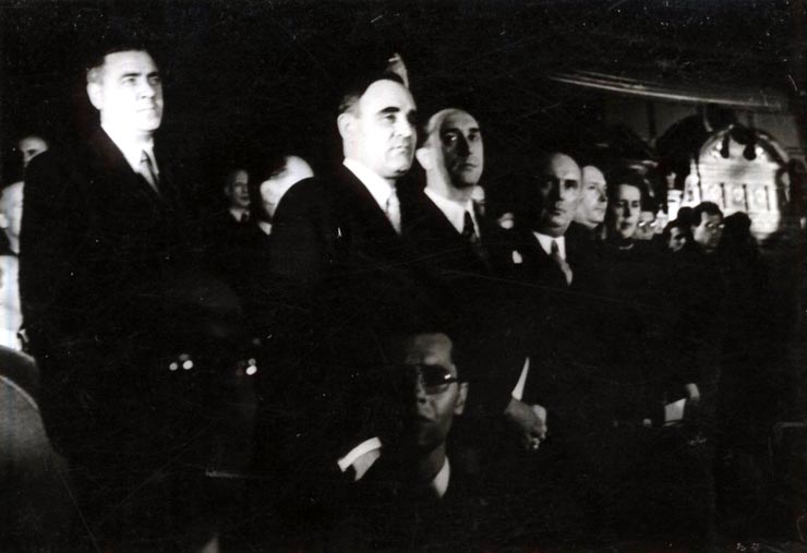 Aspecte de la festivitatea organizată la Ateneu la 19.10.1946 cu prilejul sărbătoririi zilei prieteniei româno-sovietice. Participă: Gh. Gheorghiu–Dej, Gh. Tătărăscu, P. Groza, I.G. Maurer, C.I.Parhon, Fl. Bagdasar, Lothar Rădăceanu, reprezentanţi diplomatici şi militari ai U.R.S.S., ş.a. (19.10.1946).