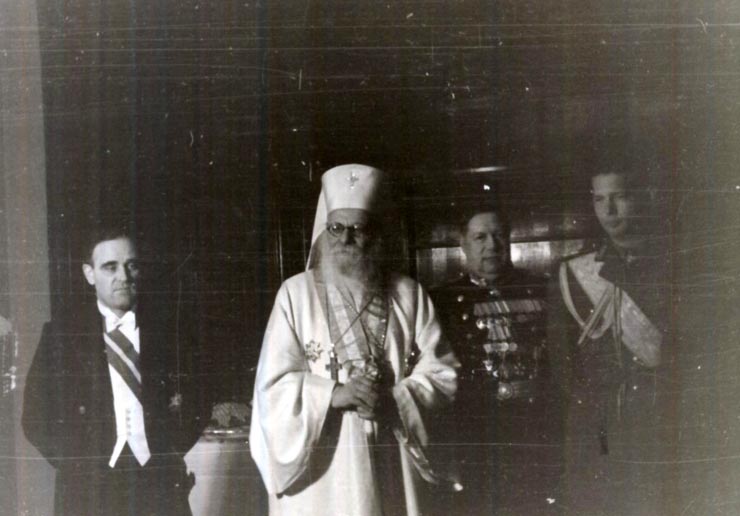 Dej, Patriarhul Nicodim, ex-Regele Mihai, ş.a. participând la recepţia organizată cu prilejul sărbătoririi zilei de 7 noiembrie, la Ambasada Sovietică. (7.11.1946).