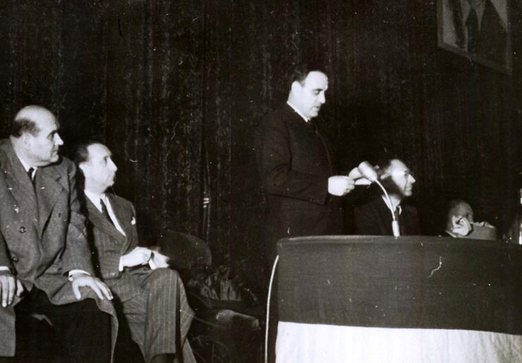 Dej vorbind la marea întrunire B.P.D. a inginerilor şi tehnicienilor din sala cinematografului „Aro”. Sunt prezenţi: Bernachi, Ing. Profiri, ş.a. (9.11.1946).