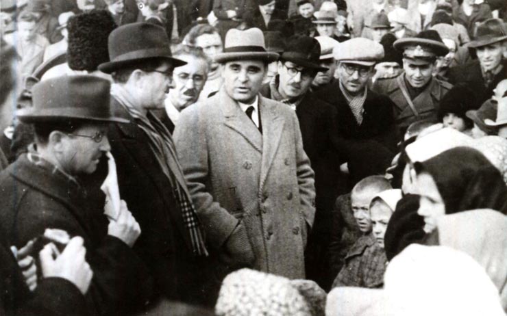 Gh. Gheorghiu–Dej participă la inaugurarea viaductului de la Caracău (noiembrie 1946). (10.11.1946).