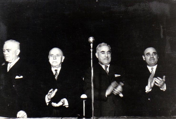 Gh. Gh.-Dej, Petru Groza, C. I. Parhon, S. I. Kavtaradze ş.a. participă la festivitatea organizată la Ateneul Român, cu ocazia sărbătoririi a cinci ani de la eliberarea Ungariei de armata sovietică.(3 aprilie 1950)