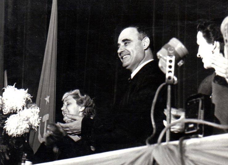 Gh. Gh.-Dej la marele miting de la Atelierele I.T.B. Floreasca, cu prilejul alegerilor din 3 decembrie 1950.(1 decembrie 1950)
