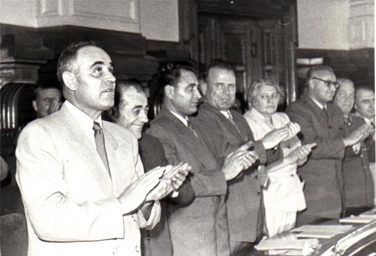 Gh. Gheorghiu-Dej, P. Groza, Chivu Stoica, Gh. Apostol, I. Chişinevschi, P. Borilă, Ana Pauker, M. Constantinescu, E. Bodnăraş, ş.a., pe banca ministerială la cea de-a 12-a sesiune a M.A.N.(2.06.1952).
