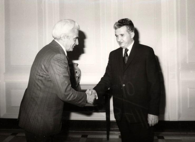 Primirea la Bucureşti a lui Alvaro Cunhal, secretar general al Partidului Comunist Portughez (19 februarie1976).