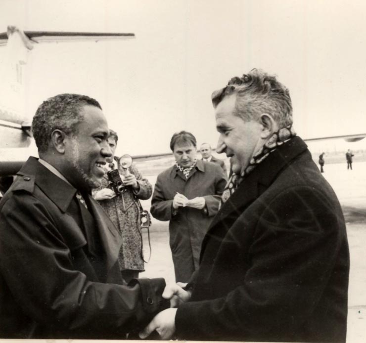 Vizita în România a preşedintelui Consiliului de Stat al Republicii Guineea-Bissau, Luis Cabral. Ceremonia plecării. (7-10 aprilie 1976)