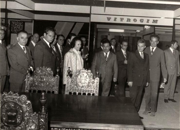 Vizita preşedintelui Nicolae Ceauşescu şi a altor conducători de partid şi de stat la Târgul Internaţional de primăvară – TIBCO – 1976; Pavilionul expoziţional din Piaţa Scânteii. (14 mai 1976)
