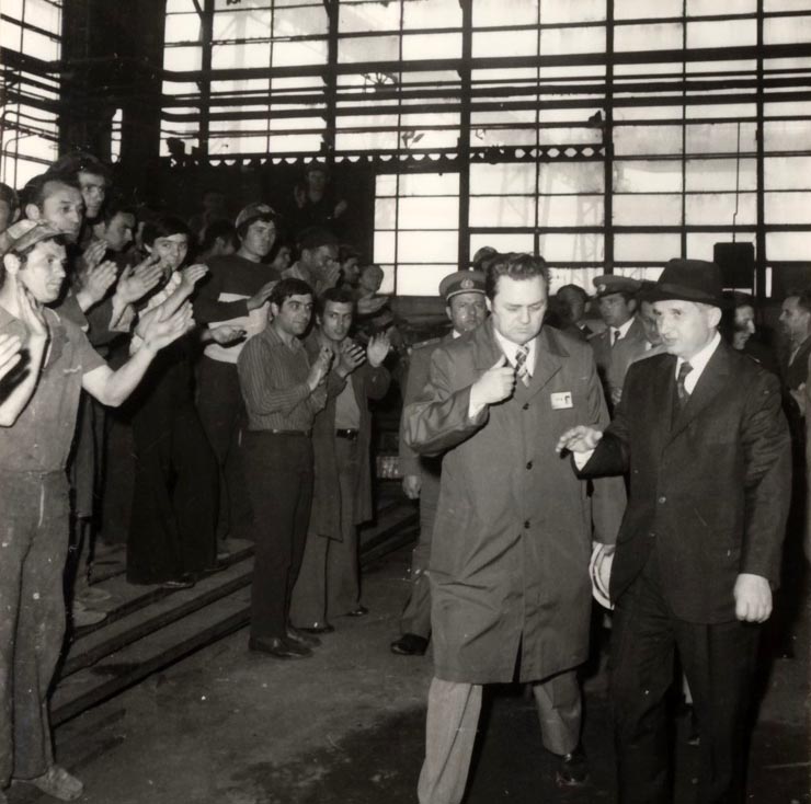 Vizita preşedintelui Nicolae ceauşescu la Întreprinderea de Utilaj Chimic „Griviţa Roşie” – Bucureşti. (20 mai 1976)