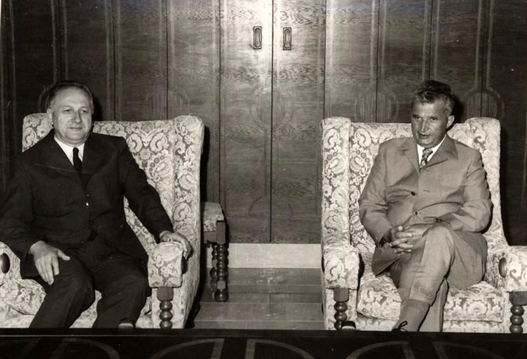 Primirea, în staţiunea Neptun, a secretarului federal pentru apărare naţională a R.S.F. Iugoslavia, Nikola Liubicici. (16 iulie 1976)