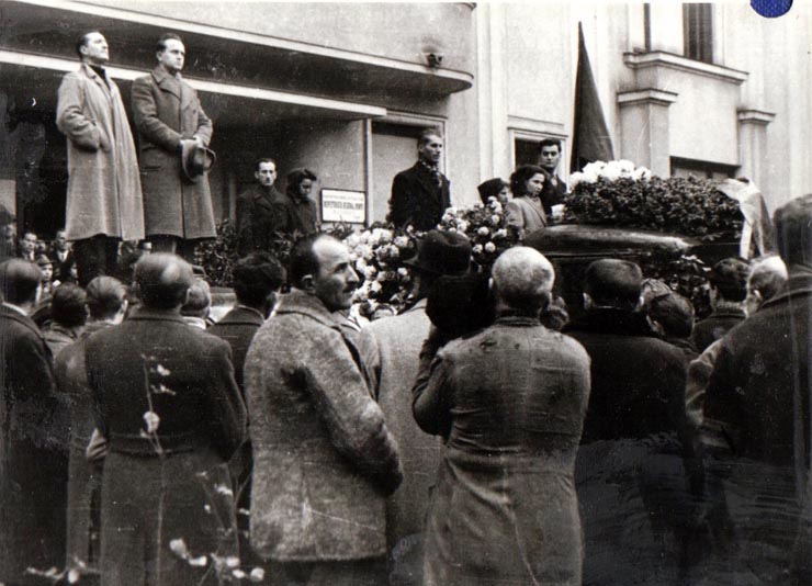 Înmormântarea de la Apărătorii Patriei