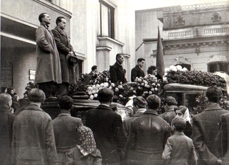 Înmormântarea de la Apărătorii Patriei