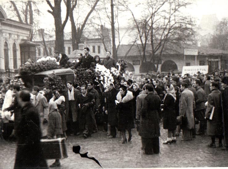 Înmormântarea de la Apărătorii Patriei