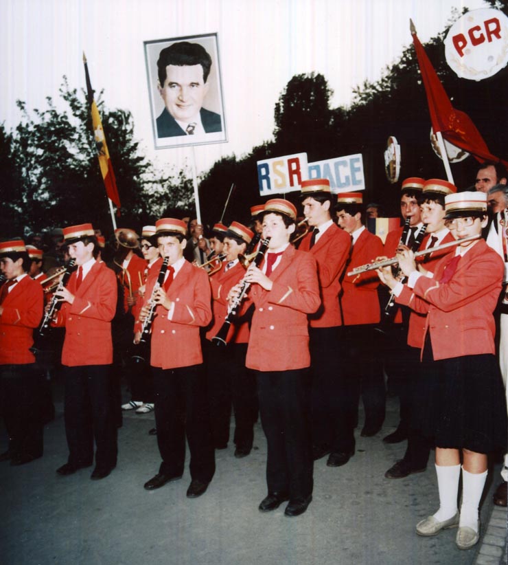 Activitati in tara 1986