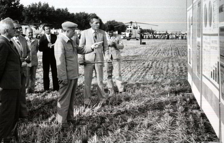 Activitati in tara 1986